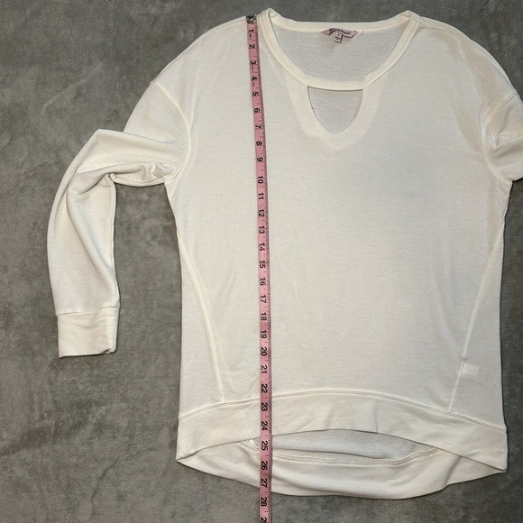 Juicy‎ Couture Shirt Women Size S White Key Hole Neck Preppy Academia Stretch - Picture 7 of 11